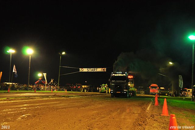 truckpull demo lunteren 345-border truckpull demo lunteren