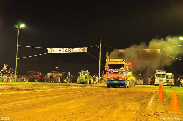 truckpull demo lunteren 380-border truckpull demo lunteren