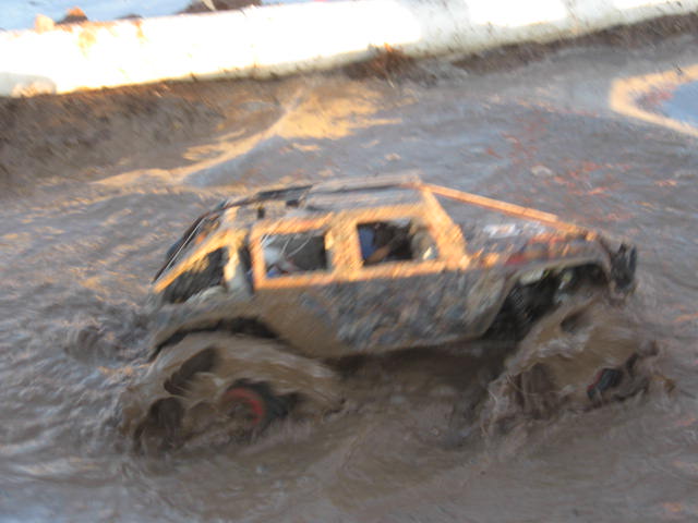 2010toughtruckchallenge570 scale photos