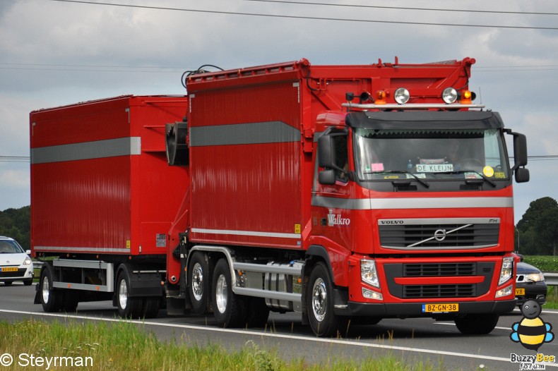 DSC 2290-border - Truckstar Festival 2011