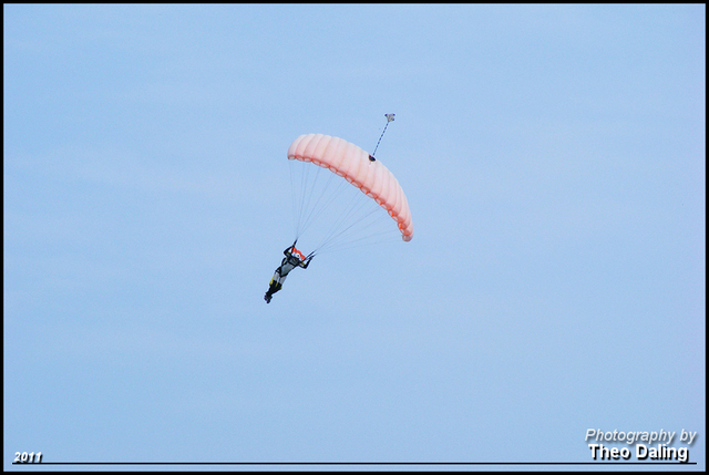 parachutist Texel  02 Dagje Texel 21-8-2011