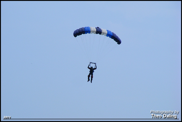 parachutist Texel  03 Dagje Texel 21-8-2011