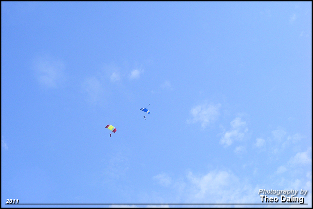 Parachutisten  Texel  02 Dagje Texel 21-8-2011