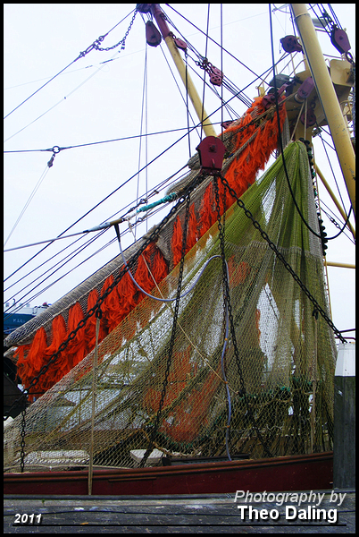 Visnet op visboot haven Oudeschild Dagje Texel 21-8-2011