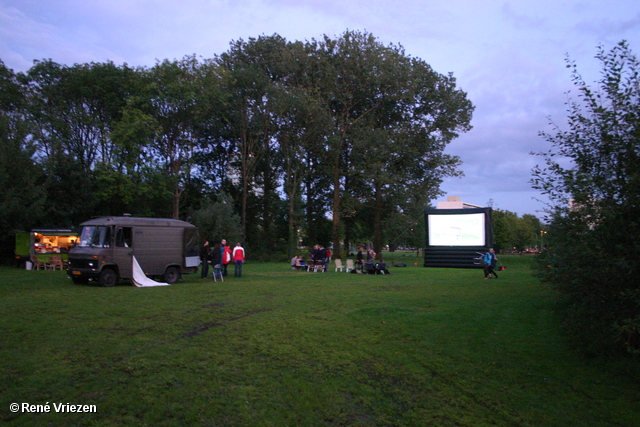 RenÃ© Vriezen 2011-08-27 #0006 Laatste OpenluchtBioscoop in Park Presikhaaf 2011 zaterdag 27 augustus 2011