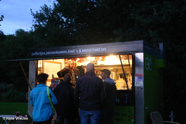 RenÃ© Vriezen 2011-08-27 #0011 Laatste OpenluchtBioscoop in Park Presikhaaf 2011 zaterdag 27 augustus 2011