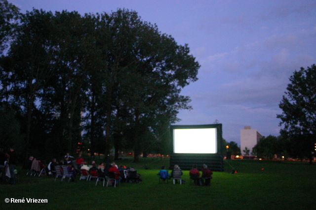 RenÃ© Vriezen 2011-08-27 #0012 Laatste OpenluchtBioscoop in Park Presikhaaf 2011 zaterdag 27 augustus 2011