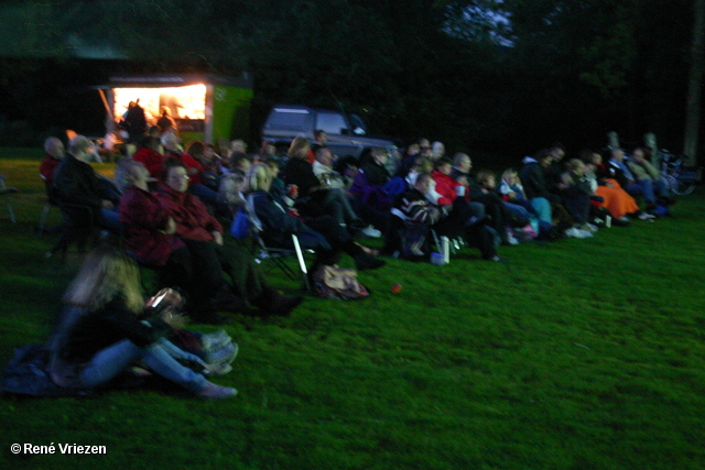 RenÃ© Vriezen 2011-08-27 #0024 Laatste OpenluchtBioscoop in Park Presikhaaf 2011 zaterdag 27 augustus 2011