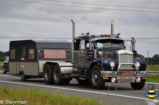 DSC 2400-border Truckstar Festival 2011