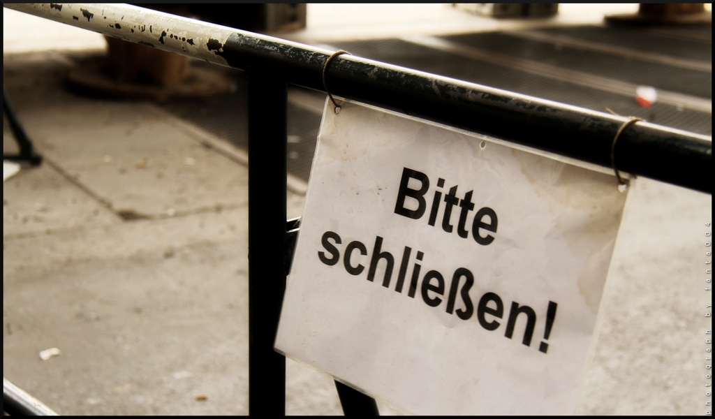 bitte schliessen01 - 