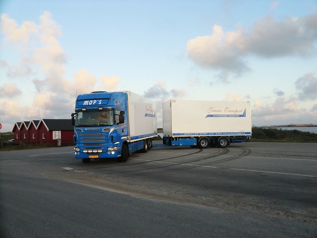 Johannes 70 Foto's van de trucks van TF leden