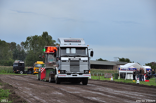 truckpull demo best 017-border truckpull demo best