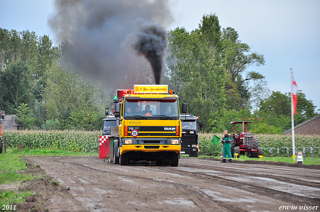 truckpull demo best 045-border truckpull demo best