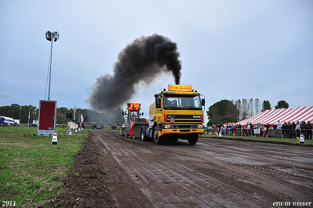 truckpull demo best 053-border truckpull demo best