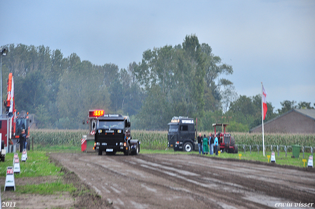 truckpull demo best 063-border truckpull demo best