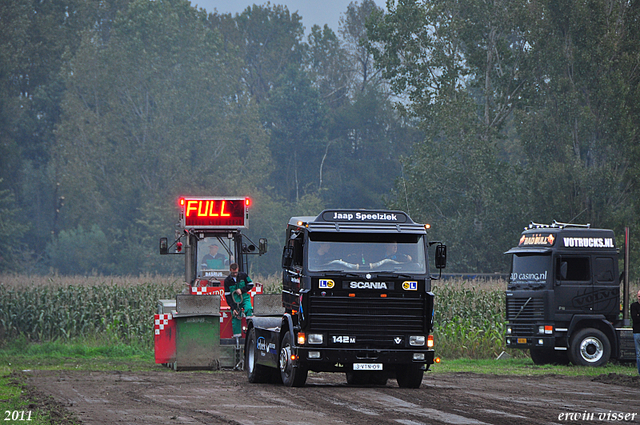 truckpull demo best 065-border truckpull demo best