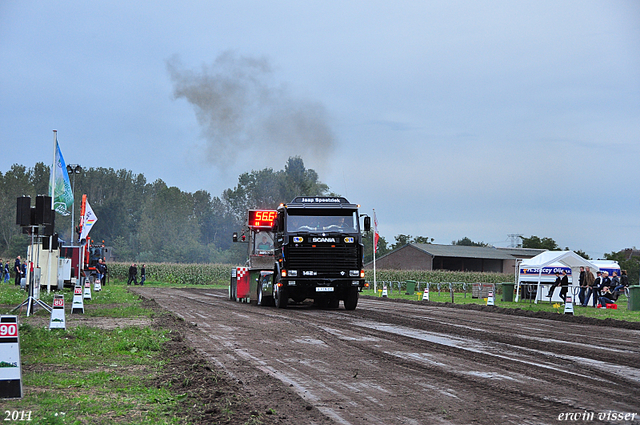 truckpull demo best 075-border truckpull demo best