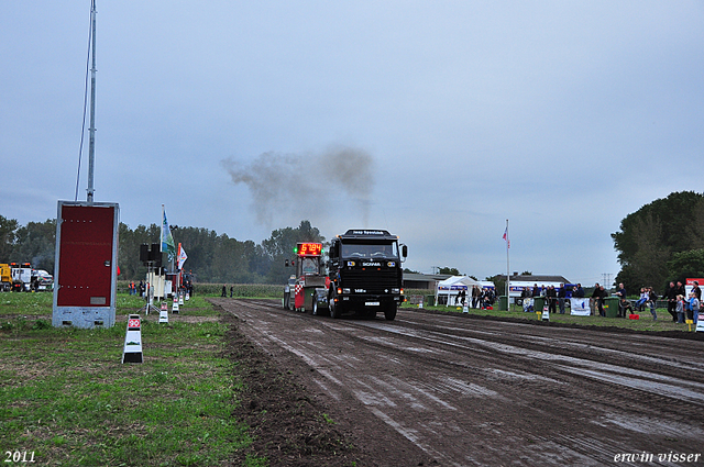 truckpull demo best 077-border truckpull demo best