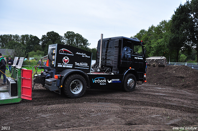 truckpull demo best 082-border truckpull demo best