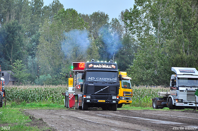 truckpull demo best 093-border truckpull demo best