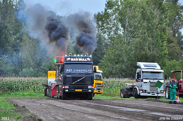 truckpull demo best 098-border truckpull demo best