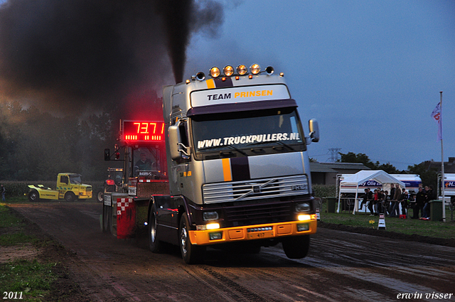 truckpull demo best 200-border truckpull demo best