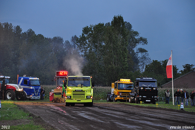 truckpull demo best 205-border truckpull demo best