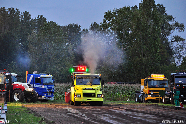 truckpull demo best 209-border truckpull demo best