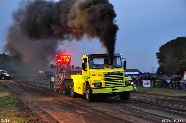 truckpull demo best 219-border truckpull demo best