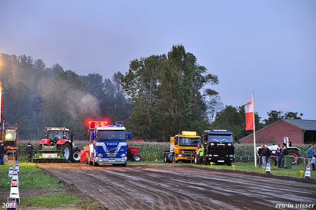 truckpull demo best 230-border truckpull demo best