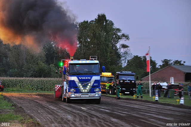 truckpull demo best 241-border truckpull demo best