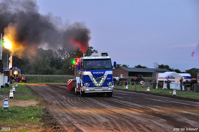 truckpull demo best 243-border truckpull demo best