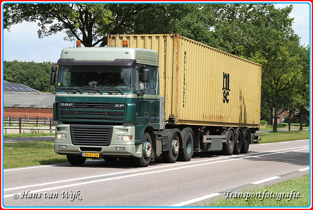 BN-XT-34-border Container Trucks
