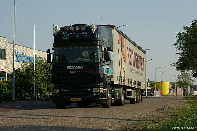 90508 012-border truck pics