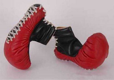 strange-and-weird-shoes-boxing-gloves1 - 