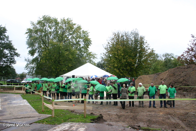 RenÃ© Vriezen 2011-10-10#0055 T-Huis Start bouw Park Presikhaaf maandag 10 oktober 2011