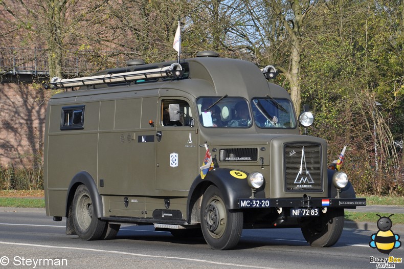 DSC 7885-border - Ambulanceoptocht UMC Utrecht 2011
