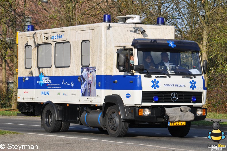 DSC 7904-border - Ambulanceoptocht UMC Utrecht 2011