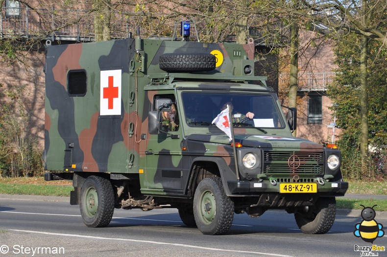 DSC 7919-border - Ambulanceoptocht UMC Utrecht 2011