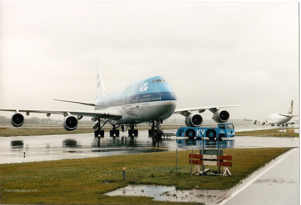 KLM3 - 