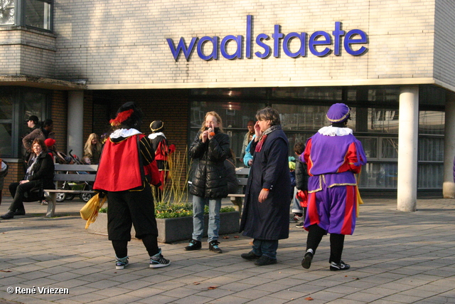 RenÃ© Vriezen 2011-11-19#0430 Sinterklaas en Pieten in Waalstaete Presikhaaf zaterdag 19 november 2011