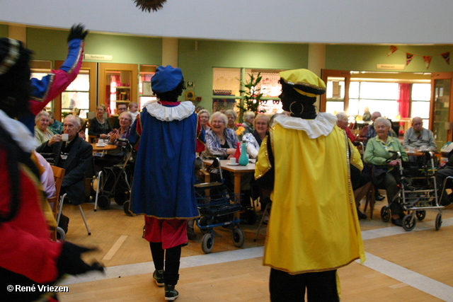 RenÃ© Vriezen 2011-11-19#0443 Sinterklaas en Pieten in Waalstaete Presikhaaf zaterdag 19 november 2011