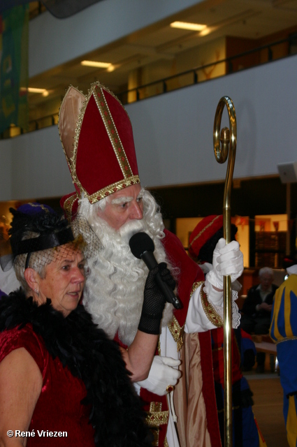 RenÃ© Vriezen 2011-11-19#0455 Sinterklaas en Pieten in Waalstaete Presikhaaf zaterdag 19 november 2011