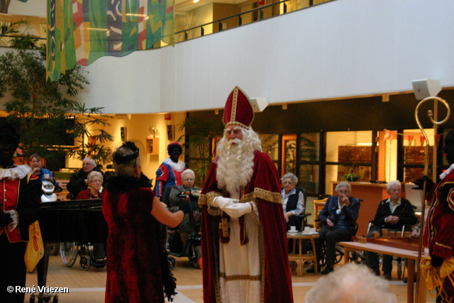 René Vriezen 2011-11-19#0461 Sinterklaas en Pieten in Waalstaete Presikhaaf zaterdag 19 november 2011