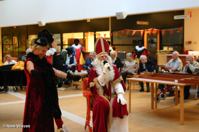 RenÃ© Vriezen 2011-11-19#0464 Sinterklaas en Pieten in Waalstaete Presikhaaf zaterdag 19 november 2011