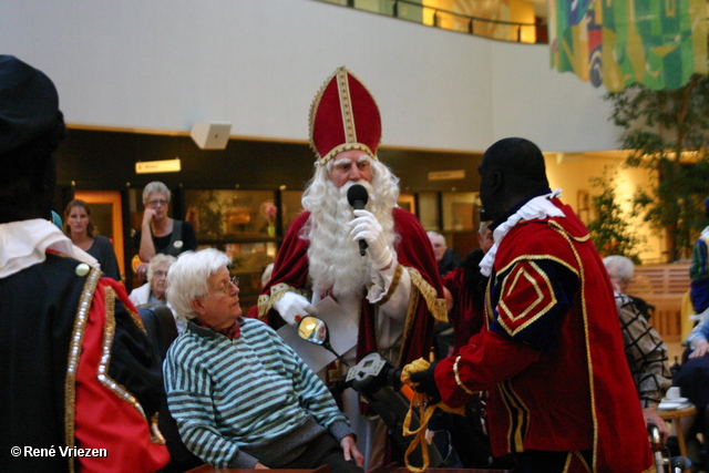 René Vriezen 2011-11-19#0479 Sinterklaas en Pieten in Waalstaete Presikhaaf zaterdag 19 november 2011