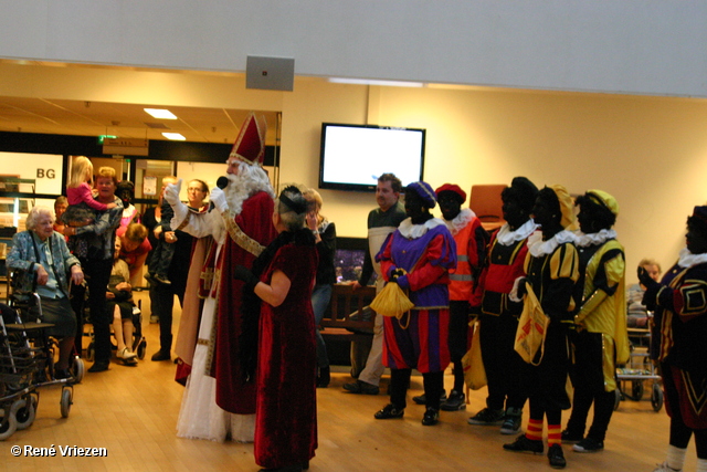 RenÃ© Vriezen 2011-11-19#0500 Sinterklaas en Pieten in Waalstaete Presikhaaf zaterdag 19 november 2011