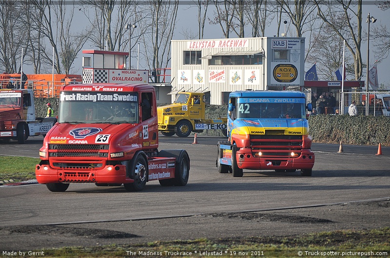 Madness Truckrace -  Lelystad - 19 nov 2011 146 - 