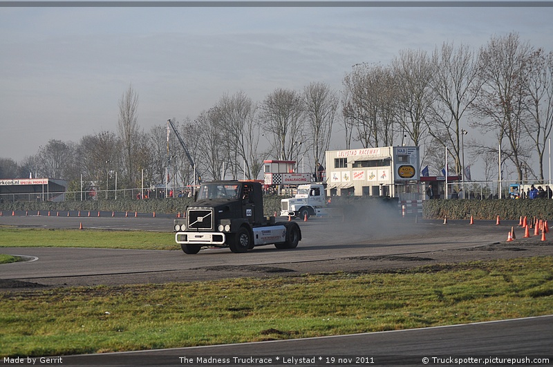 Madness Truckrace -  Lelystad - 19 nov 2011 155 - 
