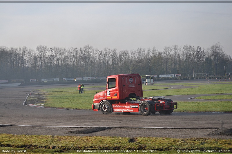 Madness Truckrace -  Lelystad - 19 nov 2011 206 - 